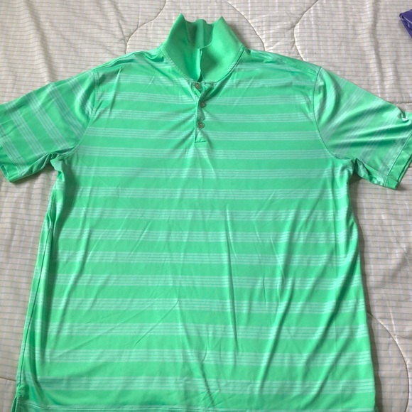 2 Men’s Nike Golf Polos